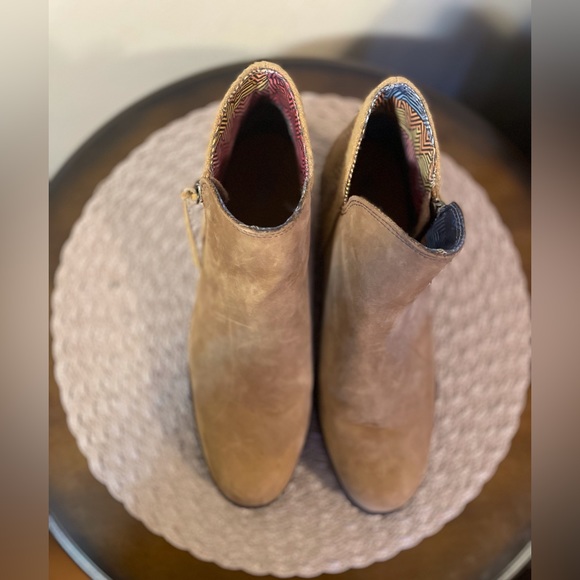 The North Face Bridgetown Zip Ankle Boots - Picture 2 of 6